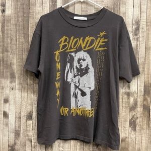 Daydreamer Blondie Tee